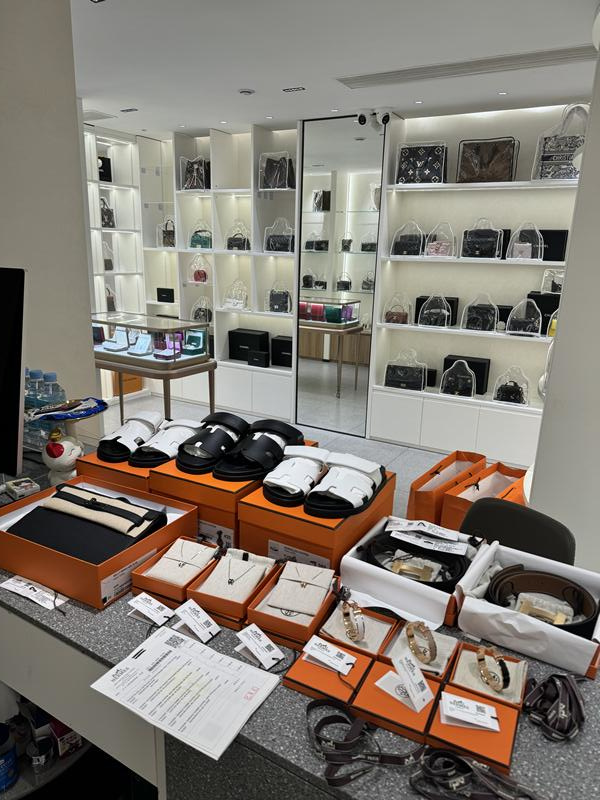 朝阳喀喇沁县回收奢侈品首饰